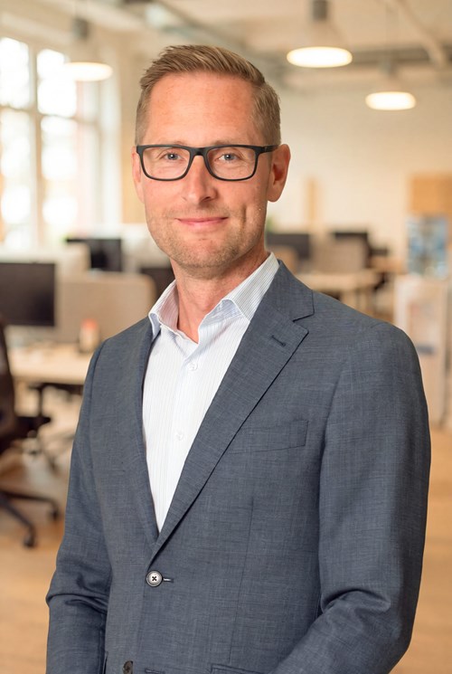 Mikael Andersson)
